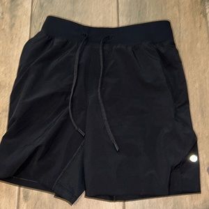 Lulu Lemon Men’s 7’ Shorts